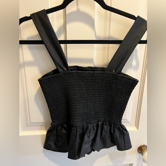 Two Cumberland leather peplum top size M - Picture 2 of 3